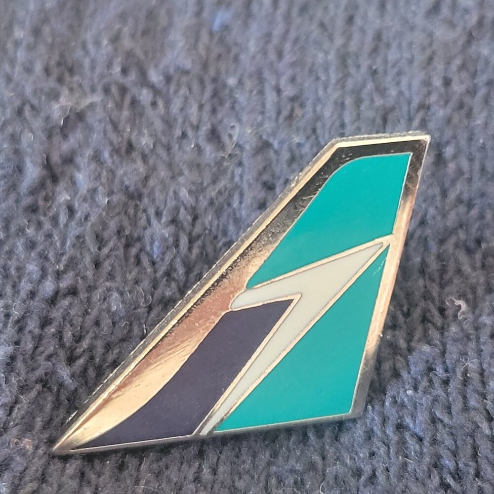 WESTJET AIRLINES TAIL PIN